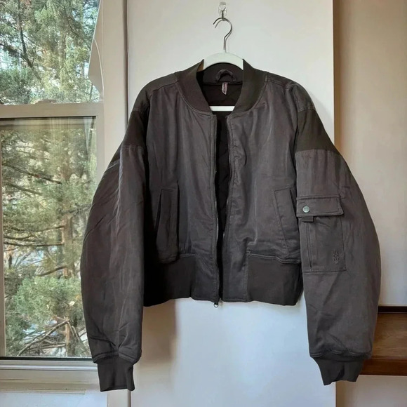 NNWT Free People Padded Cropped Bomber Jacket Dark Gray Black XL - Picture 6 of 8